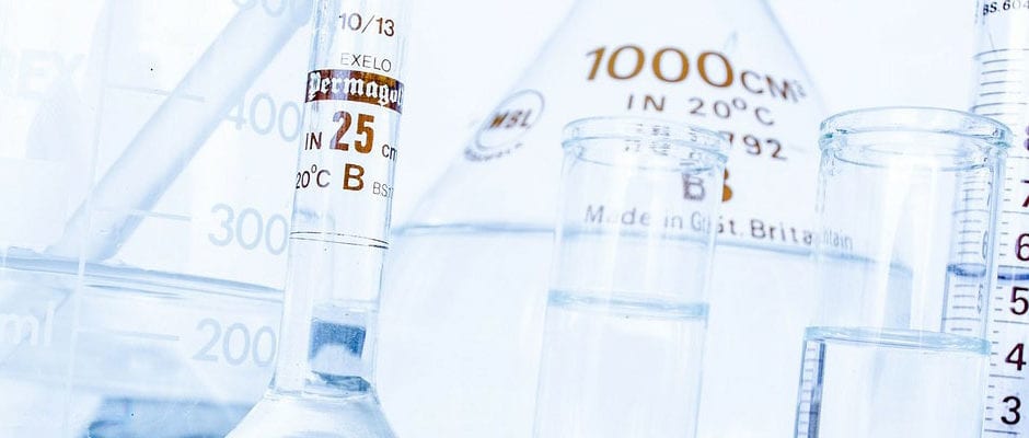 Sprzedaż szkła laboratoryjnego oraz lamp bakteriobójczych